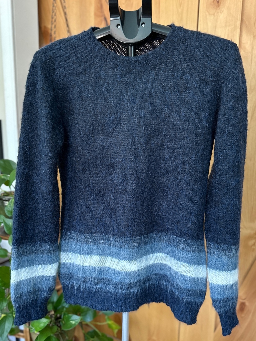 EXIBIT Italian Mohair Blend Striped Fuzzy Knit Crewneck Sweater Blue Size Medium